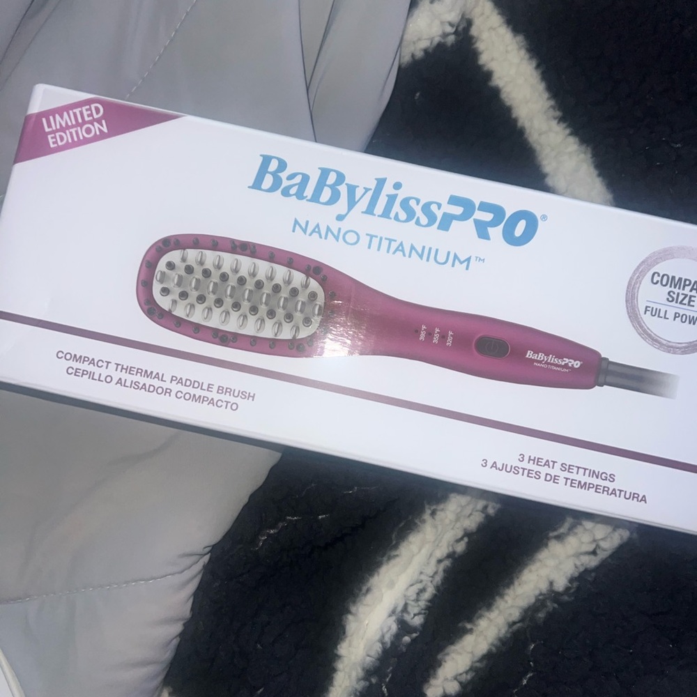 BaBylissPRO Nano Titanium Limited Edition Pink Thermal Paddle Brush